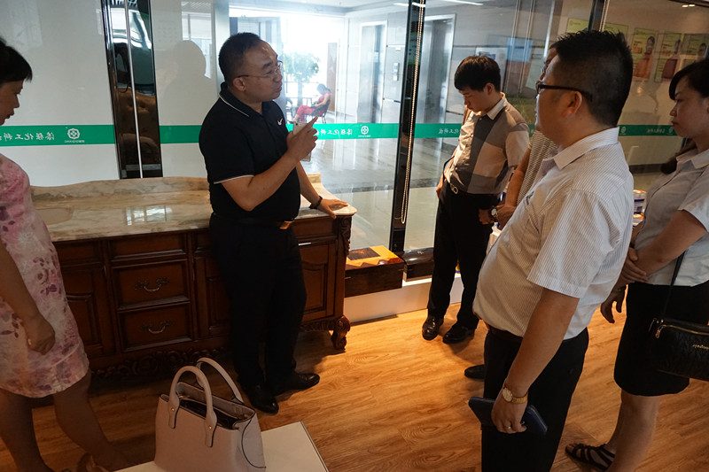 李江会长对麻豆成人电影化工的企业文化、产品品质确认