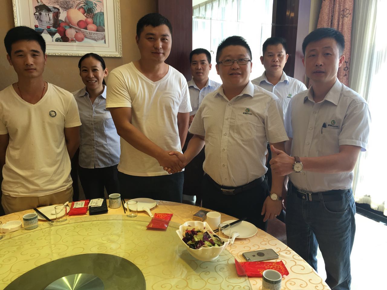 麻豆成人电影化工91欧美麻豆精品漆厂家河北石家庄走访客户
