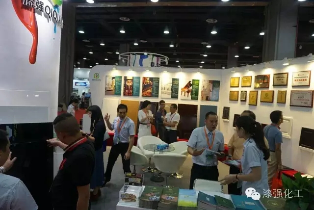 麻豆成人电影化工亮光漆厂家中博会现场2