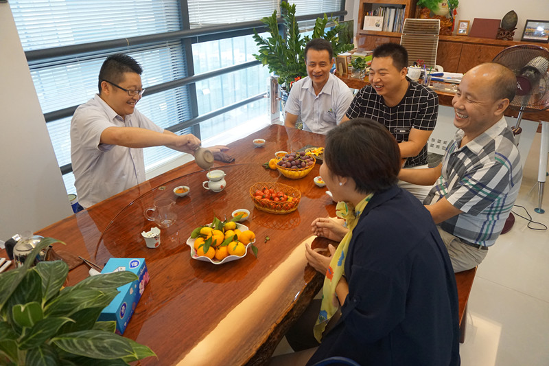 湖南商会91欧美麻豆精品协会会长李祖成先生到访麻豆成人电影化工
